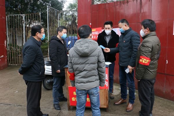 党旗飘扬战“疫”一线:守护供水“生命线”，密织疫情防控网